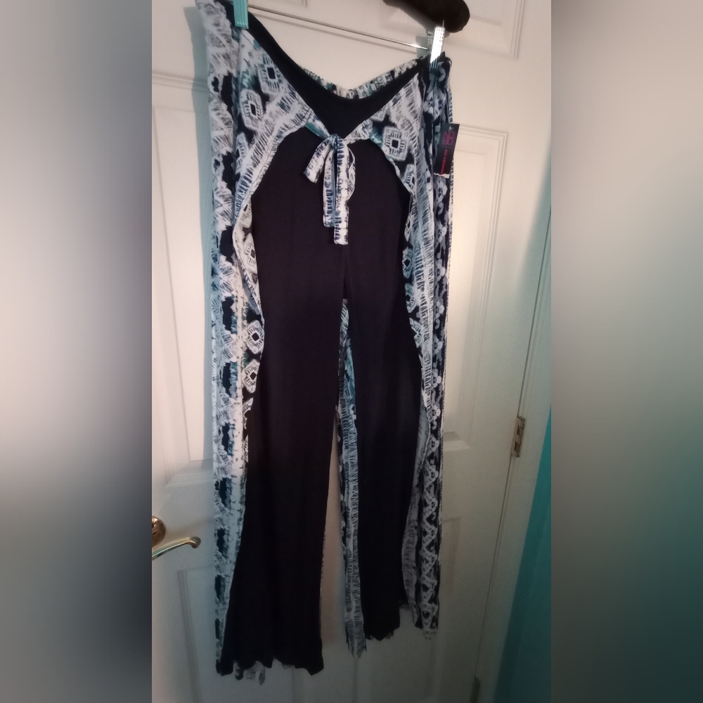 No Boundaries split thigh pants